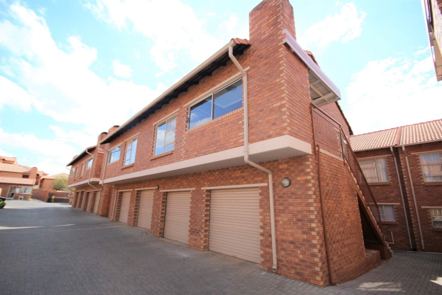 To Let 2 Bedroom Property for Rent in Hazeldean Gauteng