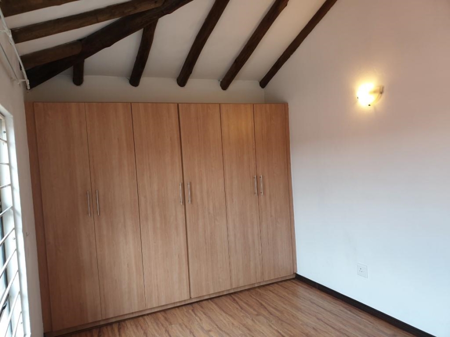 2 Bedroom Property for Sale in North Riding Gauteng