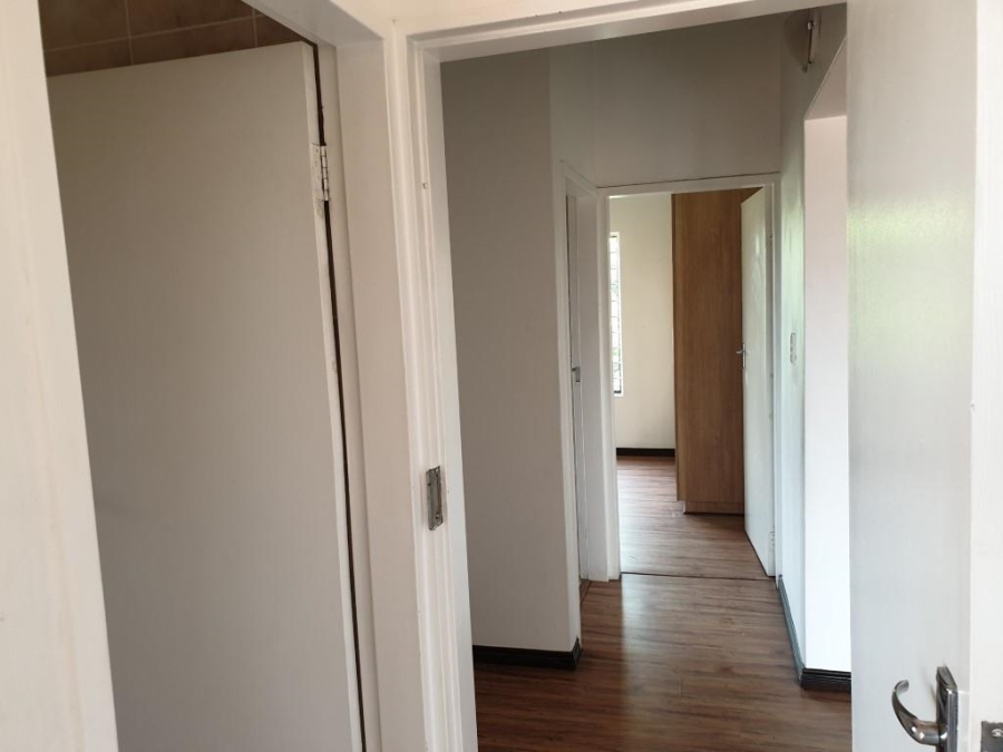2 Bedroom Property for Sale in North Riding Gauteng