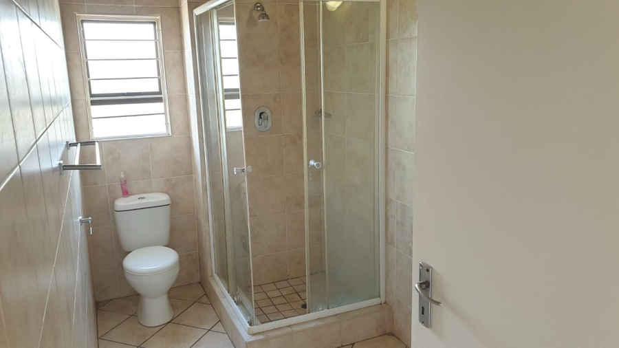 2 Bedroom Property for Sale in North Riding Gauteng