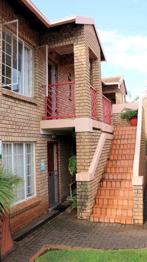To Let 2 Bedroom Property for Rent in Faerie Glen Gauteng