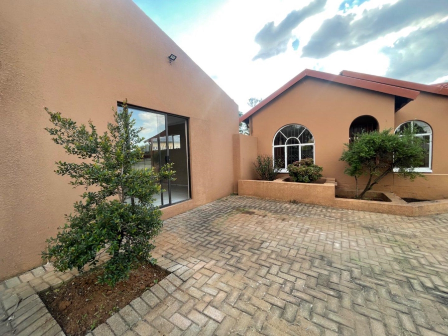 3 Bedroom Property for Sale in Van Riebeeck Park Gauteng