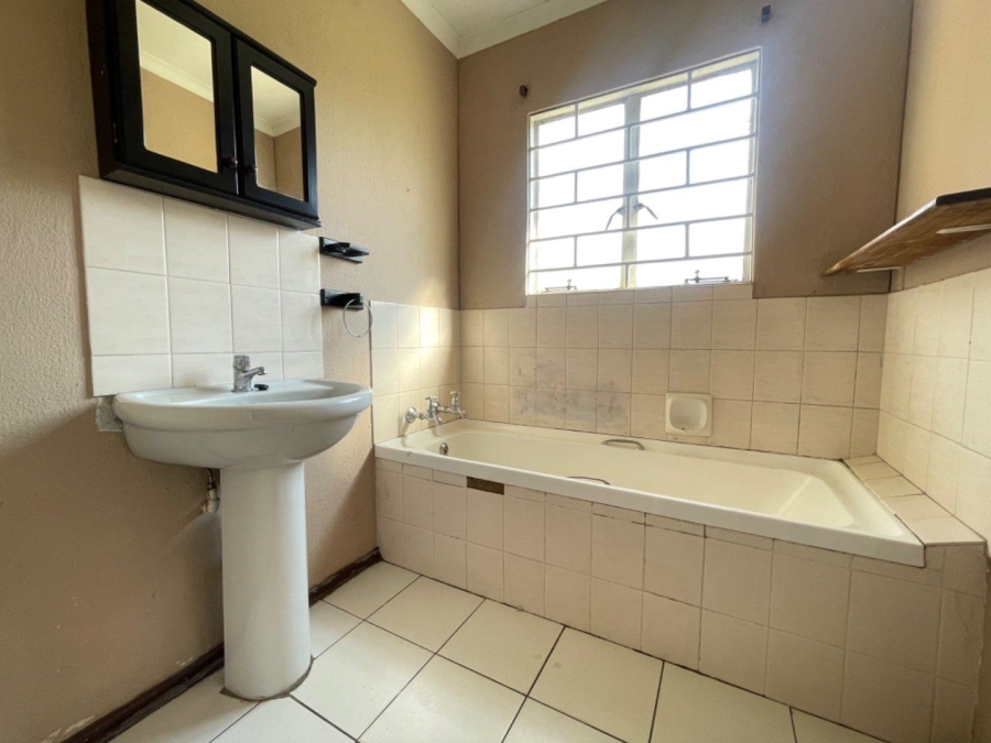 3 Bedroom Property for Sale in Van Riebeeck Park Gauteng