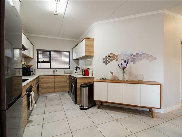 3 Bedroom Property for Sale in Waterfall Gauteng