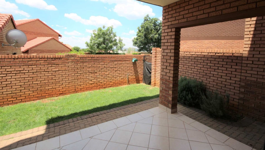 To Let 2 Bedroom Property for Rent in Hazeldean Gauteng
