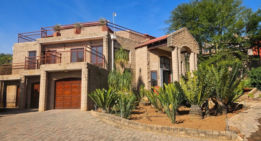 4 Bedroom Property for Sale in Wapadrand Gauteng
