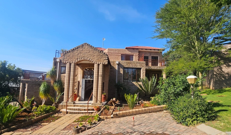 4 Bedroom Property for Sale in Wapadrand Gauteng