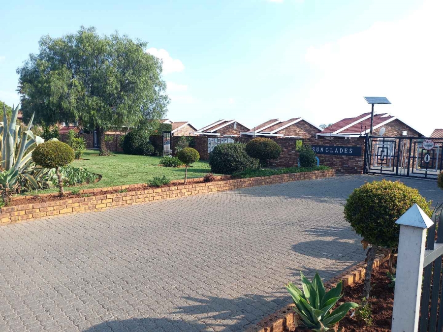 2 Bedroom Property for Sale in Norkem Park Gauteng