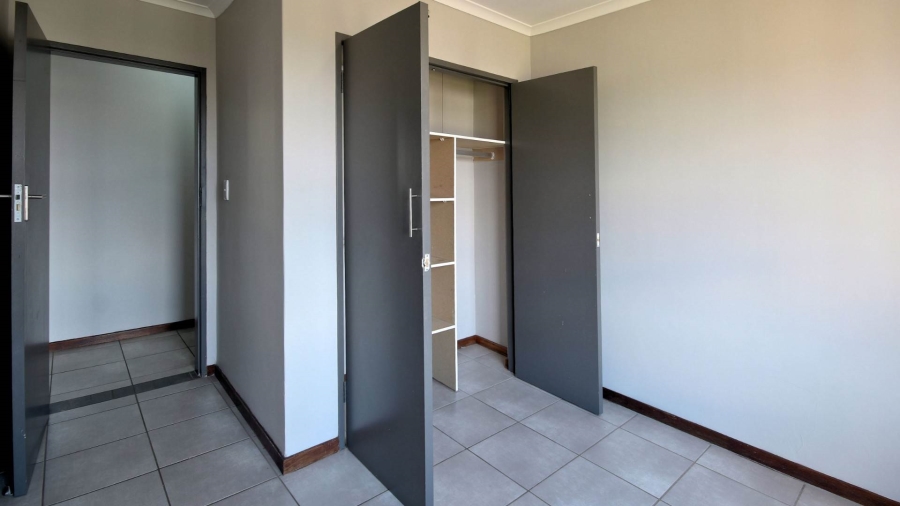 To Let 3 Bedroom Property for Rent in Highveld Gauteng