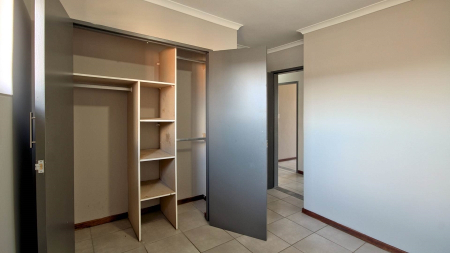 To Let 3 Bedroom Property for Rent in Highveld Gauteng