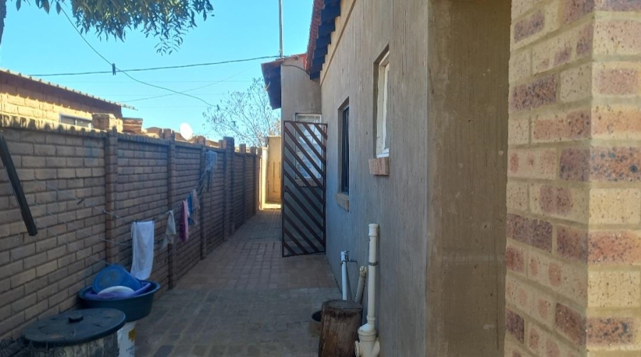 2 Bedroom Property for Sale in Orange Farm Gauteng