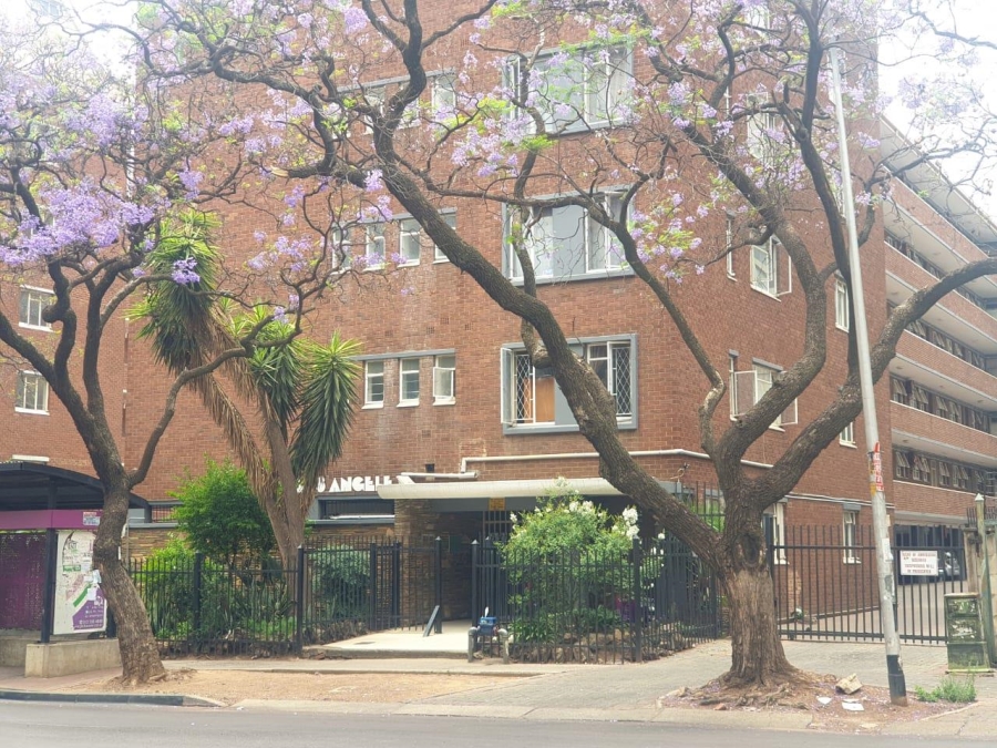 2 Bedroom Property for Sale in Sunnyside Gauteng