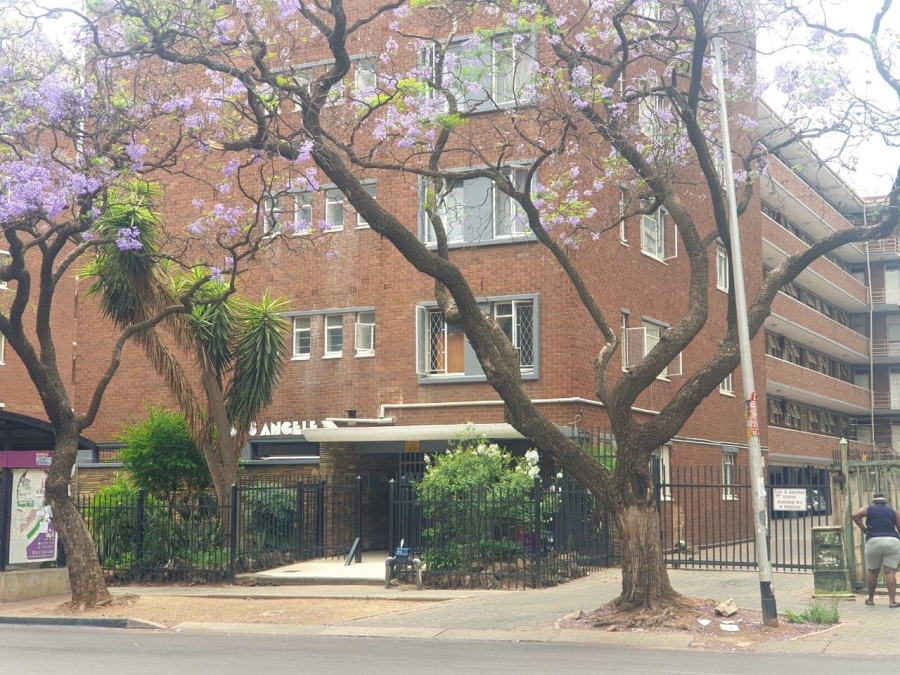2 Bedroom Property for Sale in Sunnyside Gauteng