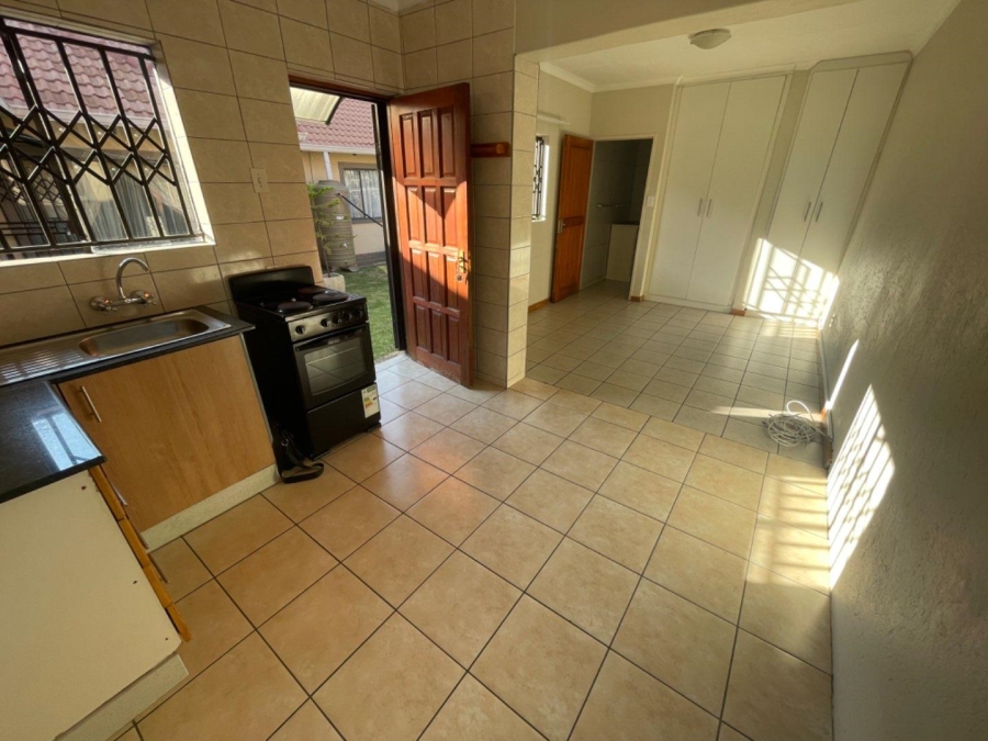 To Let 1 Bedroom Property for Rent in Terenure Gauteng