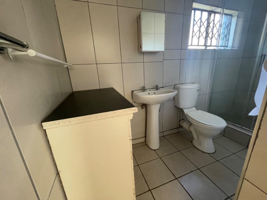 To Let 1 Bedroom Property for Rent in Terenure Gauteng