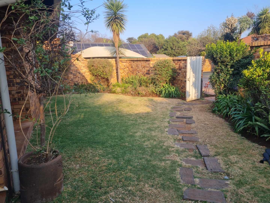 3 Bedroom Property for Sale in Wierdapark Gauteng