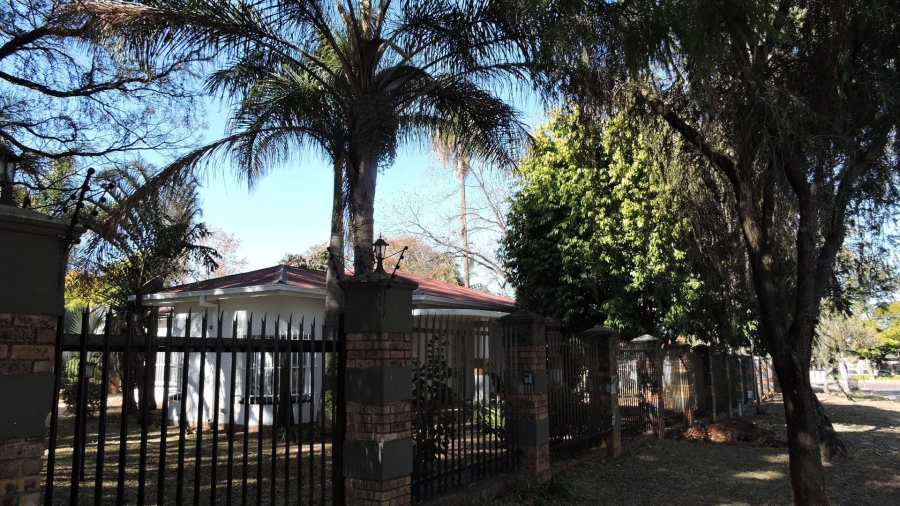 To Let 4 Bedroom Property for Rent in Colbyn Gauteng