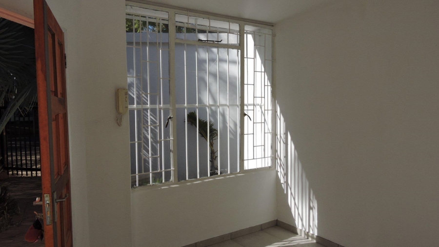 To Let 4 Bedroom Property for Rent in Colbyn Gauteng