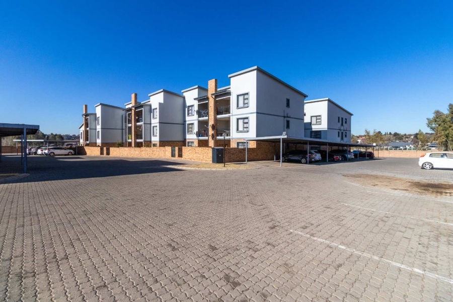 2 Bedroom Property for Sale in Fairlead Gauteng