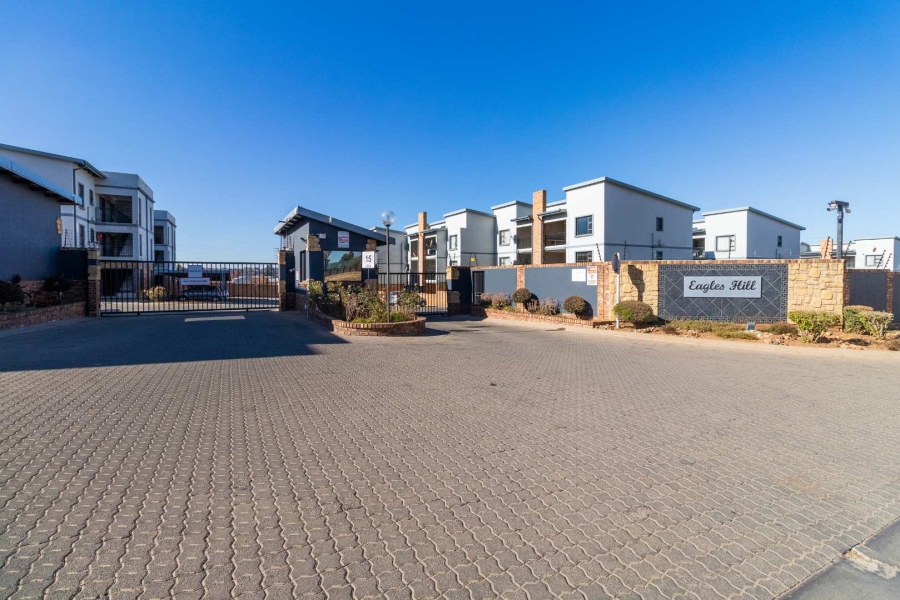 2 Bedroom Property for Sale in Fairlead Gauteng