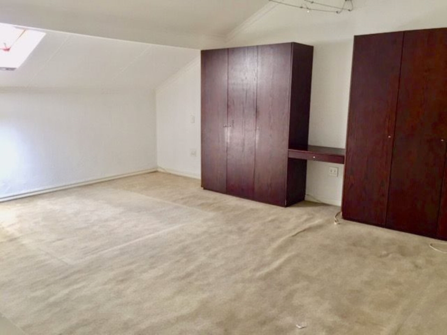 To Let 1 Bedroom Property for Rent in Sandown Gauteng