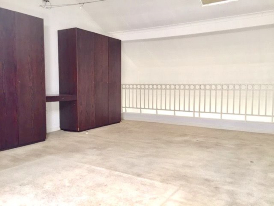 To Let 1 Bedroom Property for Rent in Sandown Gauteng