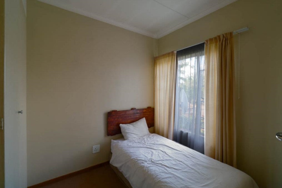 To Let 2 Bedroom Property for Rent in Equestria Gauteng