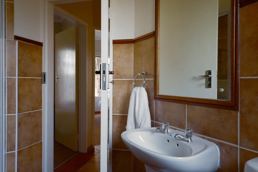 To Let 2 Bedroom Property for Rent in Equestria Gauteng
