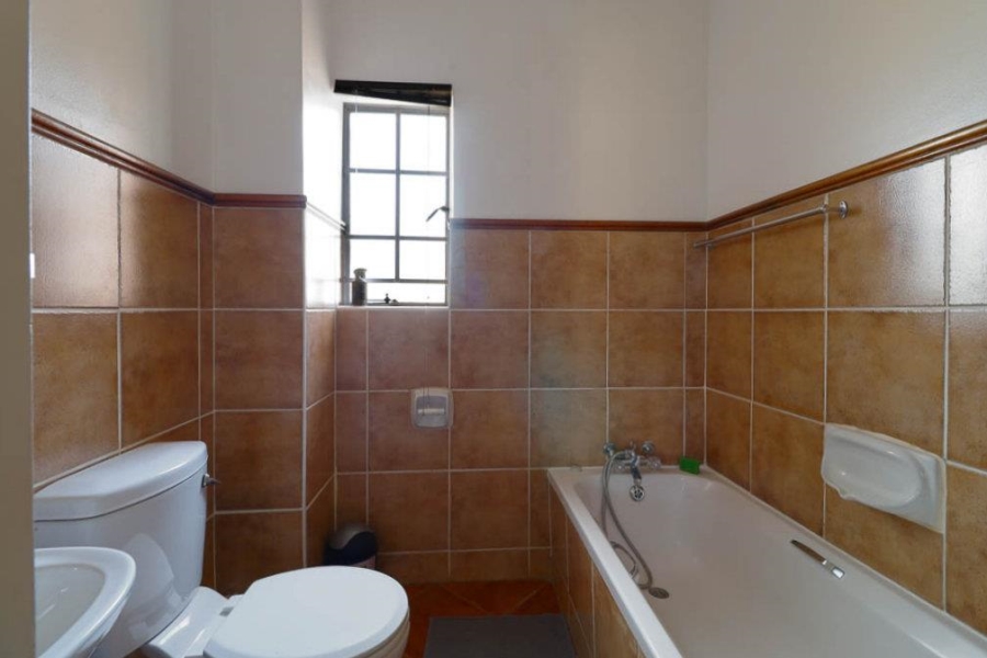 To Let 2 Bedroom Property for Rent in Equestria Gauteng