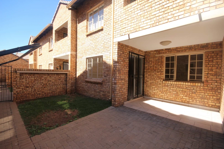 To Let 2 Bedroom Property for Rent in Celtisdal Gauteng