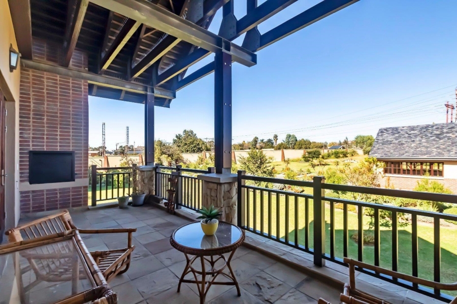 2 Bedroom Property for Sale in Waterfall Hills Mature Lifestyle Estate Gauteng