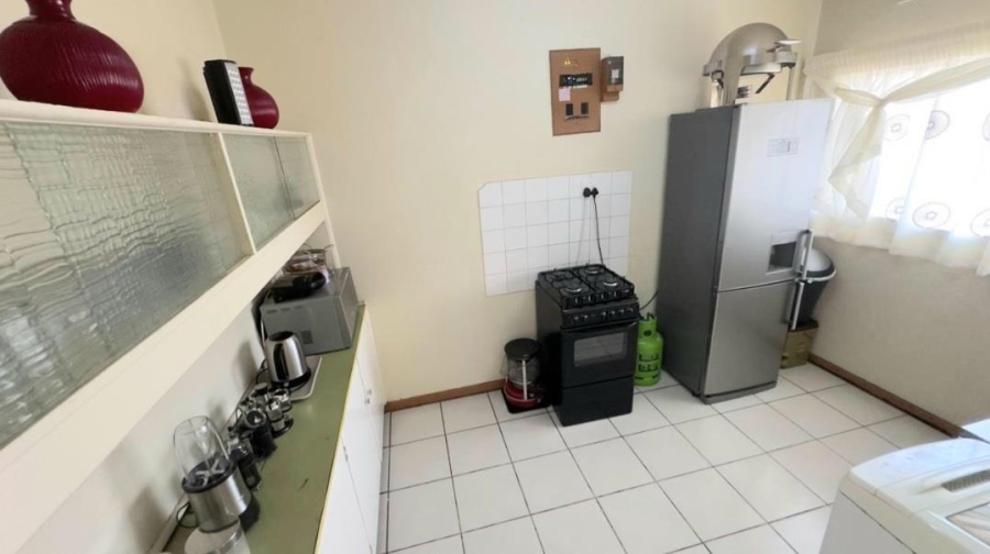 2 Bedroom Property for Sale in Rosettenville Gauteng