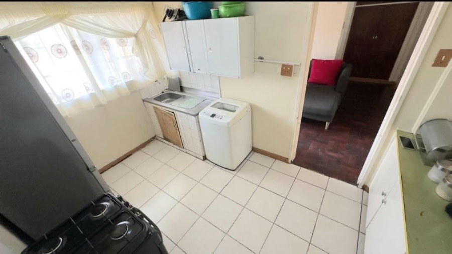 2 Bedroom Property for Sale in Rosettenville Gauteng