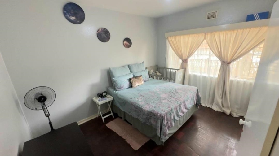 2 Bedroom Property for Sale in Rosettenville Gauteng