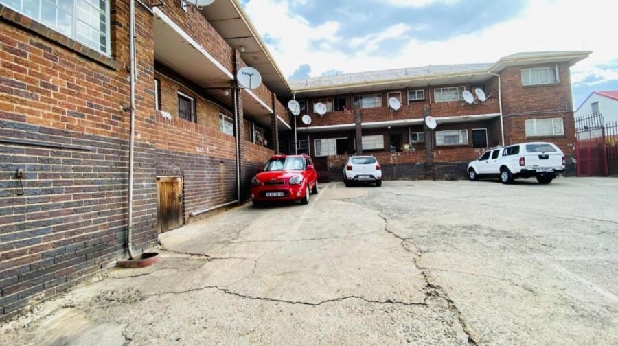 2 Bedroom Property for Sale in Rosettenville Gauteng
