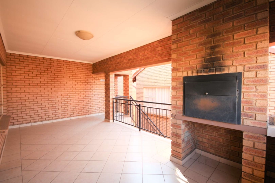 To Let 2 Bedroom Property for Rent in Hazeldean Gauteng
