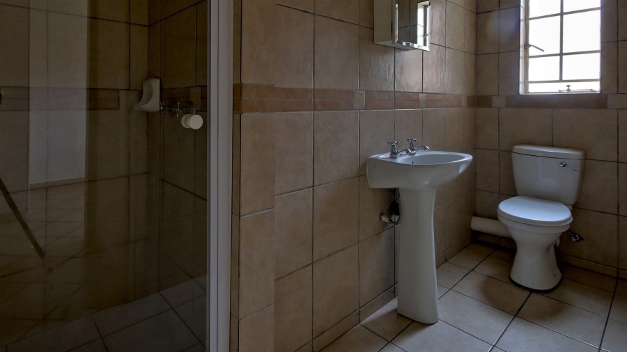 To Let 2 Bedroom Property for Rent in Northwold Gauteng
