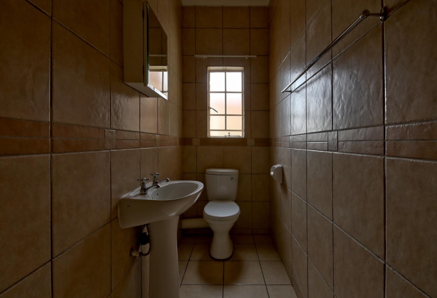 To Let 2 Bedroom Property for Rent in Northwold Gauteng
