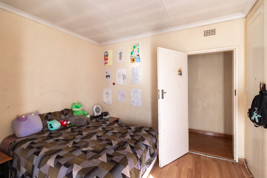 7 Bedroom Property for Sale in Bakerton Gauteng