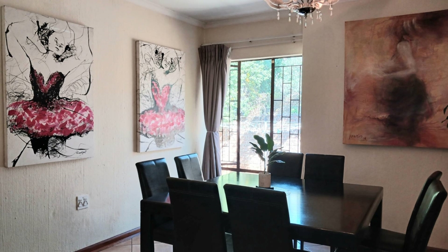 4 Bedroom Property for Sale in Hurlingham Manor Gauteng