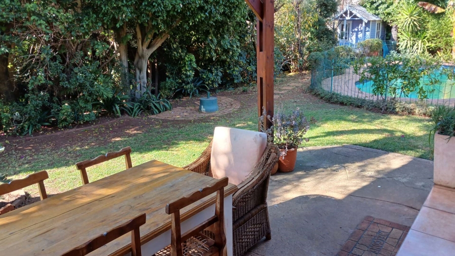4 Bedroom Property for Sale in Hurlingham Manor Gauteng