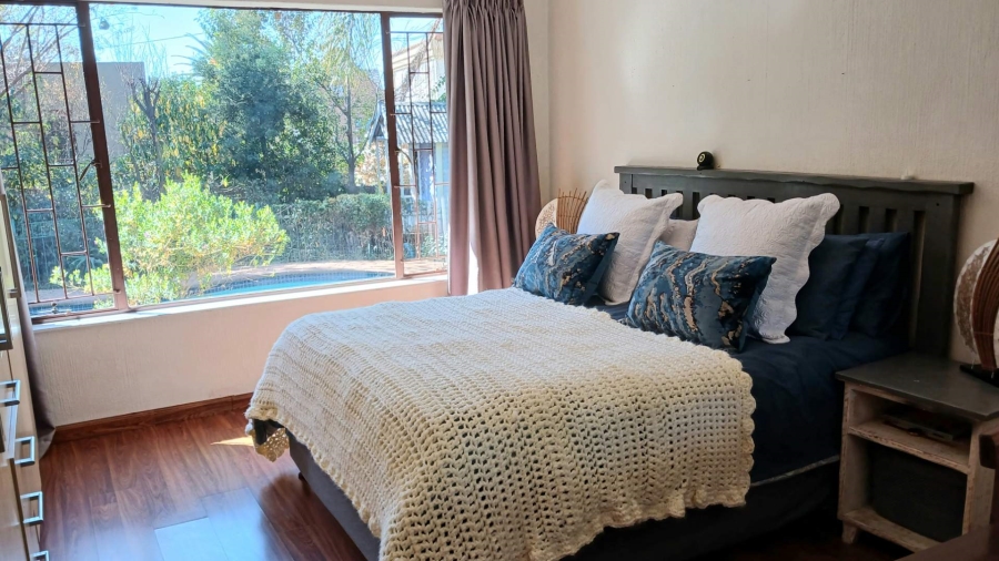 4 Bedroom Property for Sale in Hurlingham Manor Gauteng