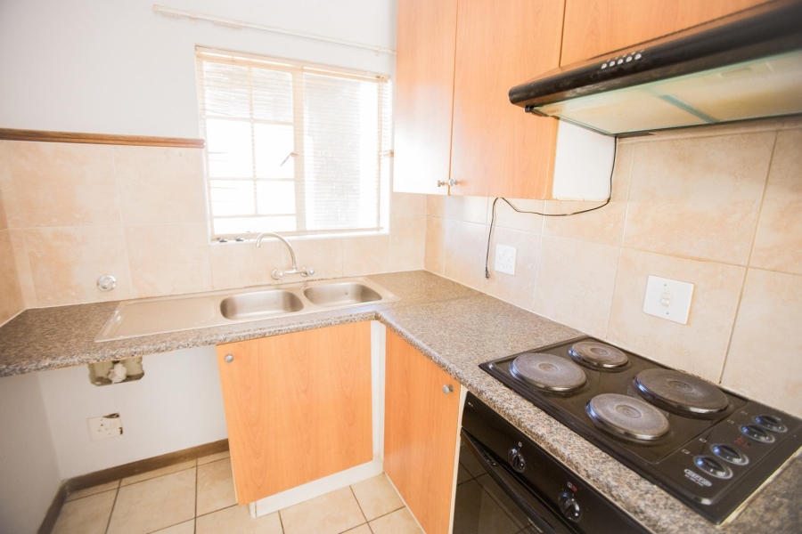 To Let 2 Bedroom Property for Rent in Equestria Gauteng