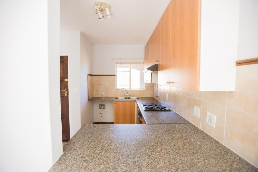 To Let 2 Bedroom Property for Rent in Equestria Gauteng