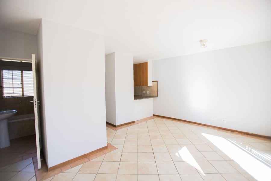 To Let 2 Bedroom Property for Rent in Equestria Gauteng