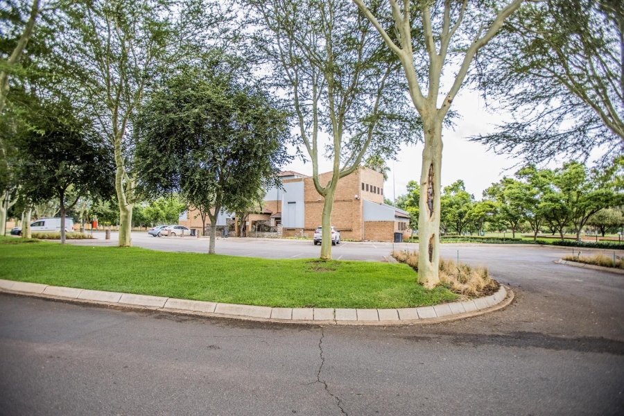 To Let 2 Bedroom Property for Rent in Equestria Gauteng