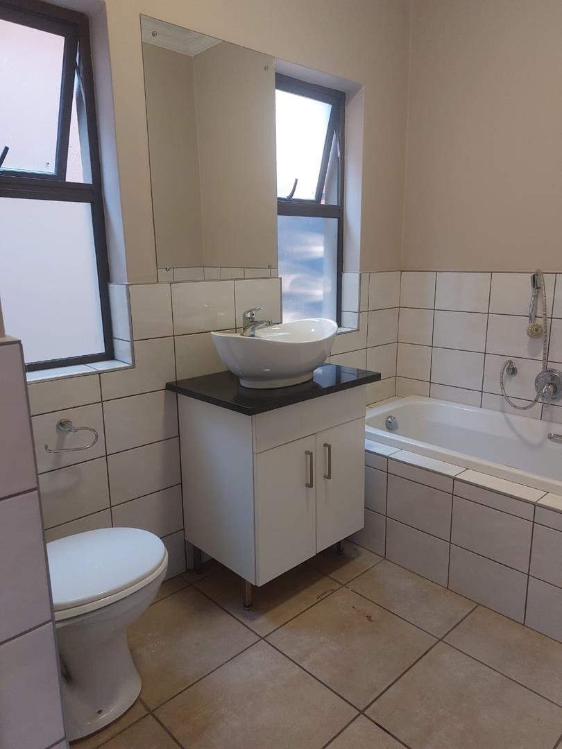 To Let 2 Bedroom Property for Rent in Montana Gauteng