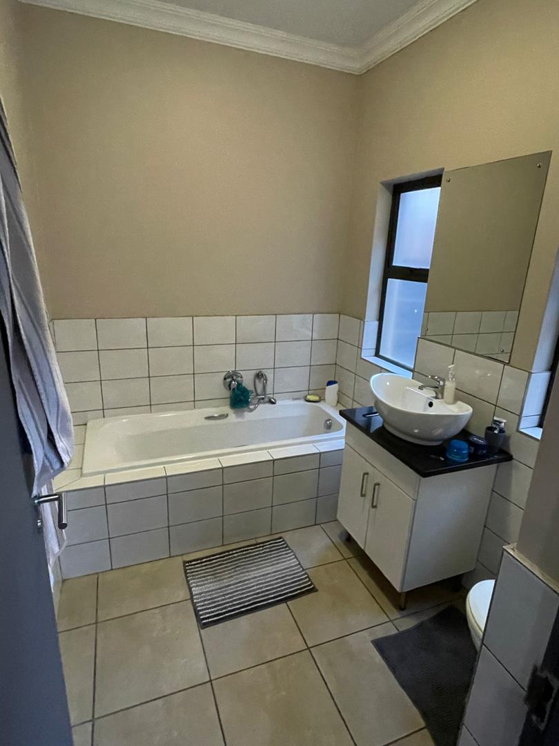 To Let 2 Bedroom Property for Rent in Montana Gauteng