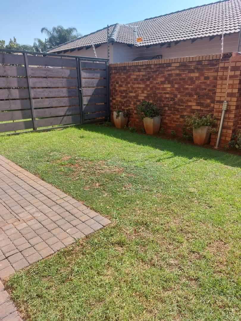 To Let 2 Bedroom Property for Rent in Montana Gauteng
