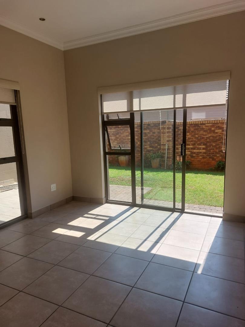 To Let 2 Bedroom Property for Rent in Montana Gauteng